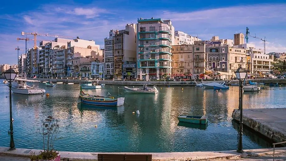 Stunning Sliema Penthouse With Spacious Terrace By 360 Estates Apartment