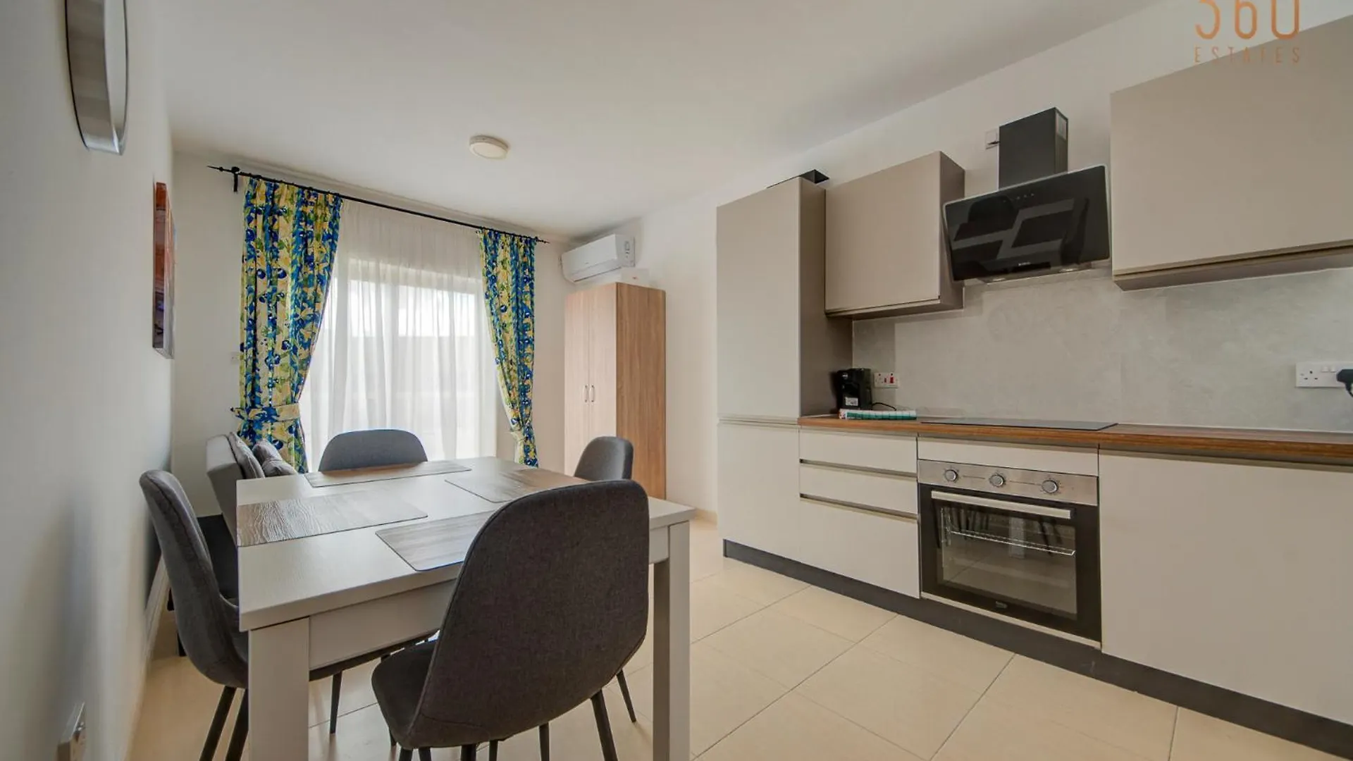 Stunning Sliema Penthouse With Spacious Terrace By 360 Estates